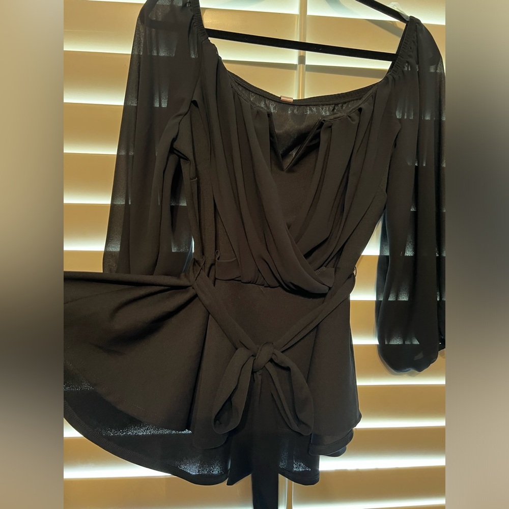 FIND ME PLUS Off the Shoulder Black Peplum Top
